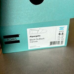 Like New in Box Women's TOMS Alpargata Black on Black Size 6.5